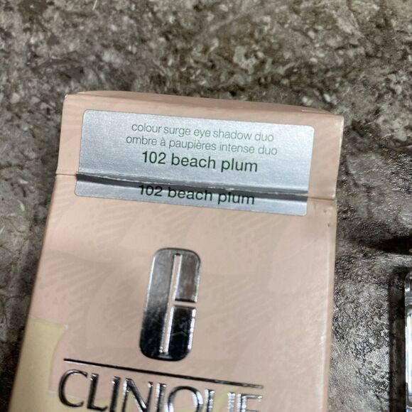 Clinique Colour Surge .07oz 102 Beach Plum Eye Shadow Duo Original Formula - Picture 4 of 4